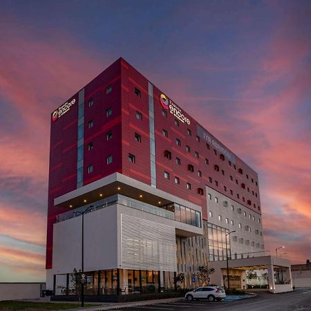 Ramada Encore by Wyndham Guadalajara Aeropuerto Las Pintas Bagian luar foto