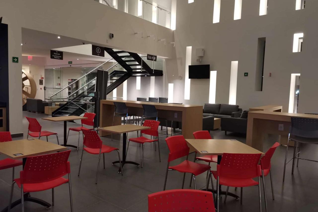 Ramada Encore by Wyndham Guadalajara Aeropuerto Las Pintas Bagian luar foto