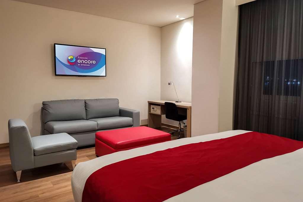 Ramada Encore by Wyndham Guadalajara Aeropuerto Las Pintas Ruang foto