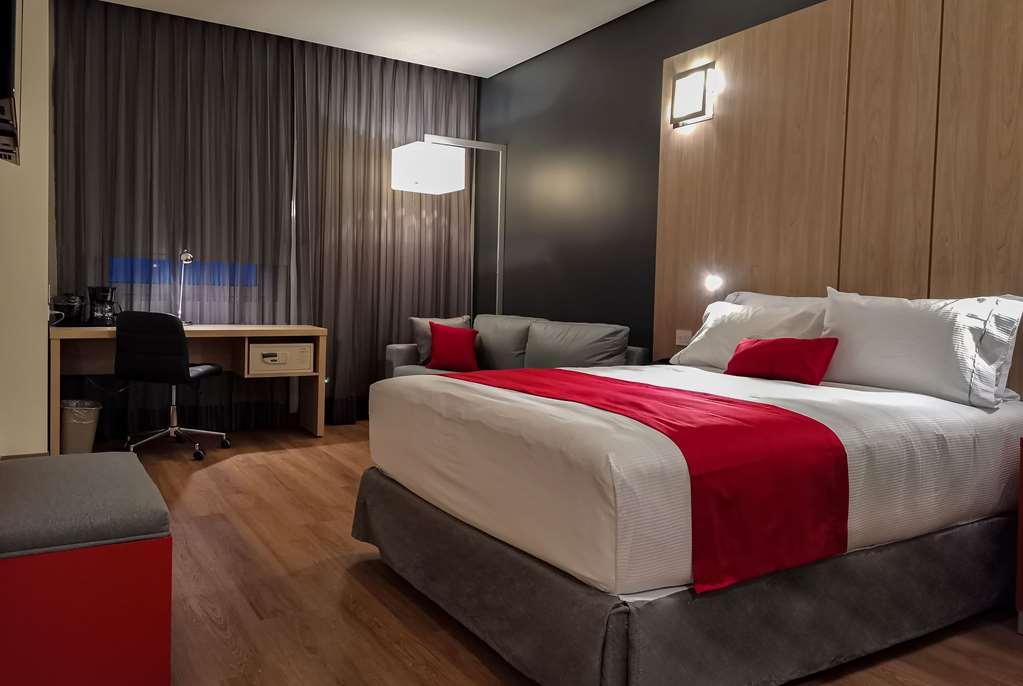 Ramada Encore by Wyndham Guadalajara Aeropuerto Las Pintas Ruang foto